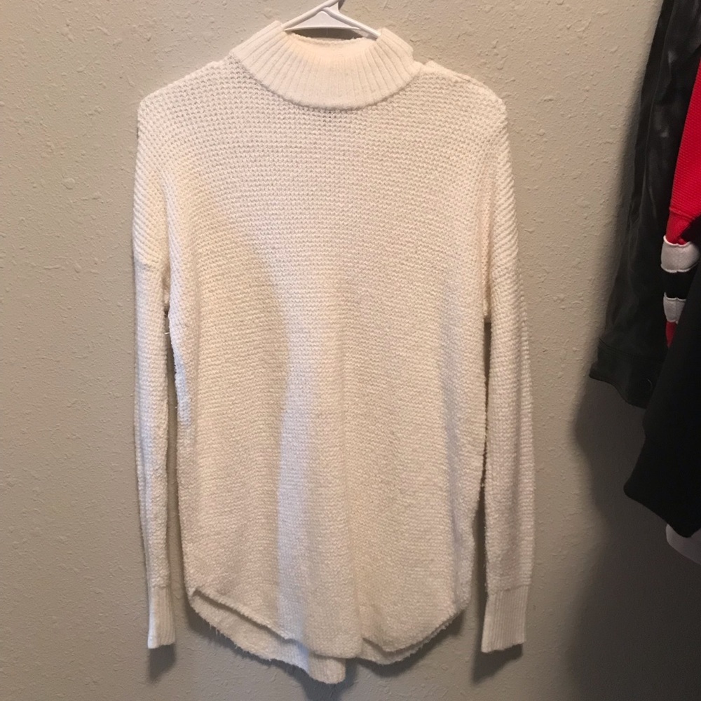 American Eagle mockneck sweater